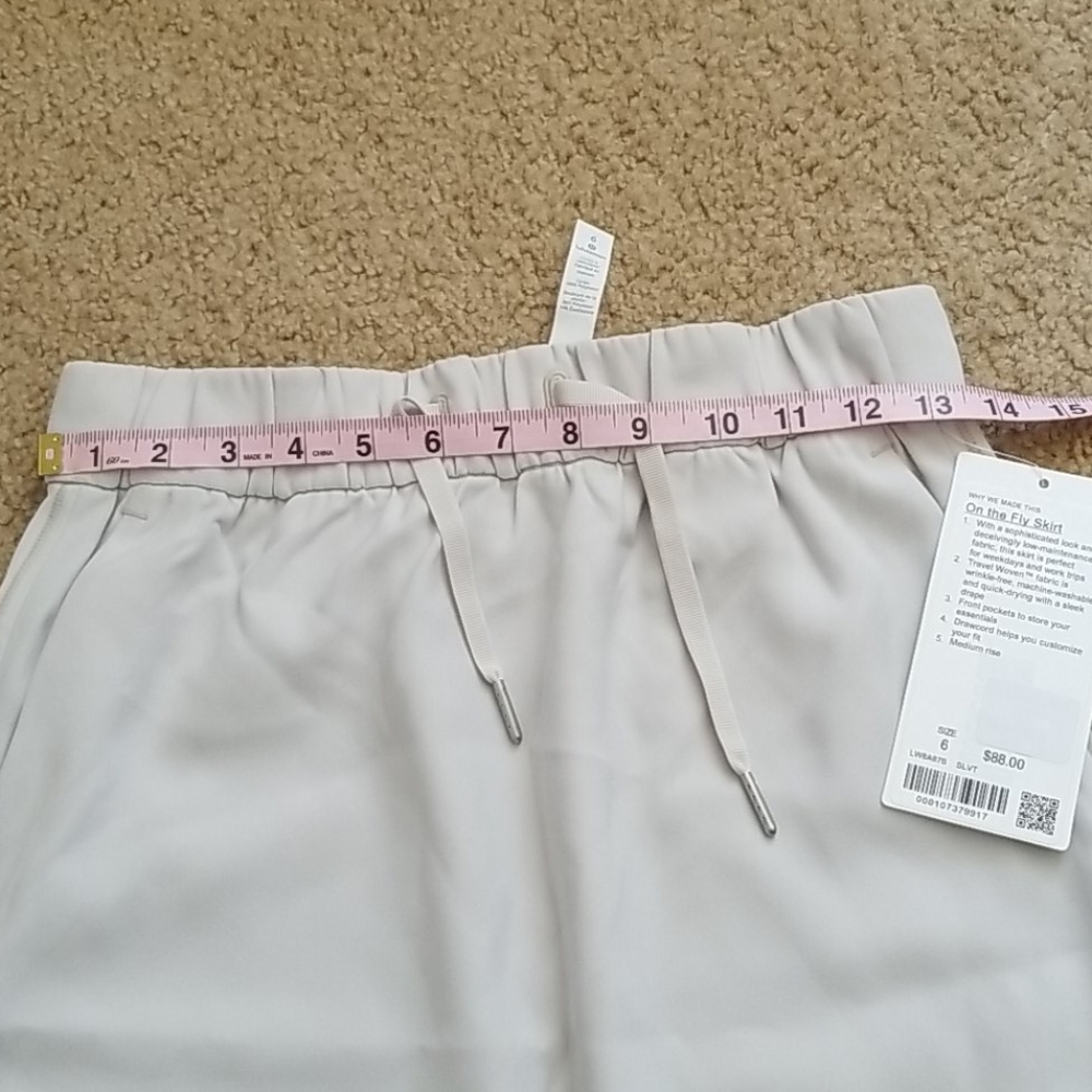 Lululemon on the fly Skirt - Picture 8 of 8